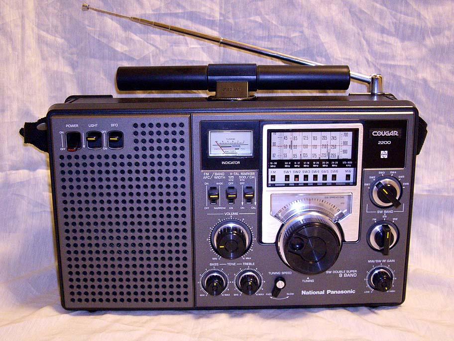 ラジオナショナルクーガー2200 - ラジオ